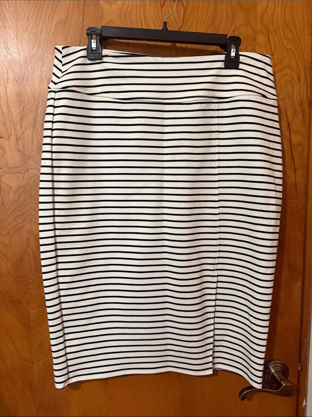 Worthington Black and White Striped Pencil Skirt size large NWT